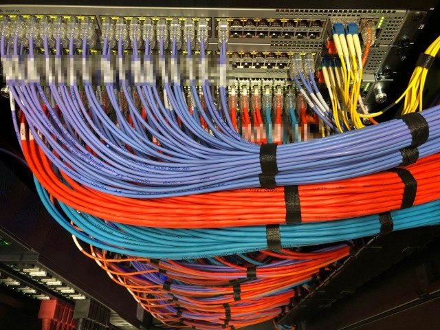 استانداردهای کابل کشی شبکه